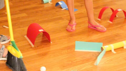 indoor minigolf diy Geburtstag Spiel Aktivität ideen