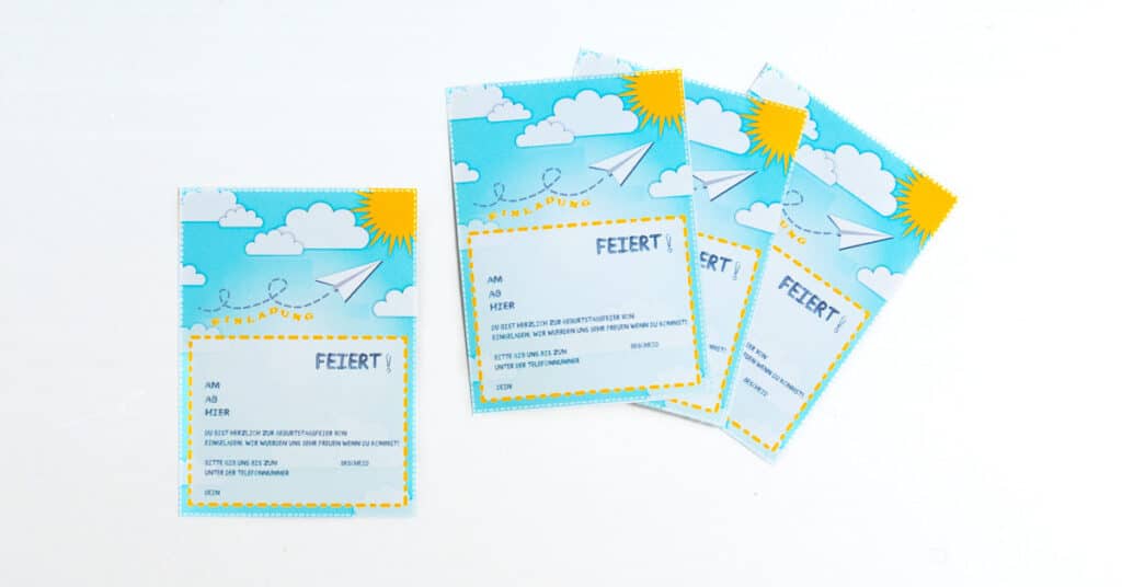 Flugzeug Einladung Wolken Kindergeburtstag selbst drucken Vorlage kostenlos frei
