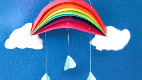 Regenbogen Mobile basteln Kindergeburtstag feiern Kinder Party