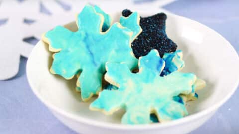 Schneeflocken Kekse backen Rezept Weihnachten Advent Marmoriert blau