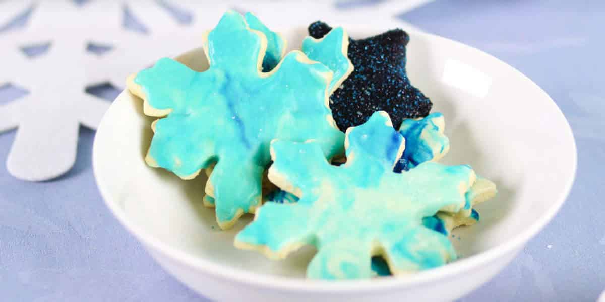 Schneeflocken Kekse backen Rezept Weihnachten Advent Marmoriert blau