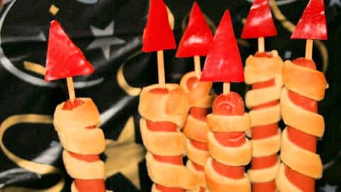 Silkvester mit Kindern feiern Essen Rezept ideen essbare Raketen Würstchen