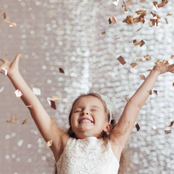 Kinder Geburtstagsparty Kindergeburtstag feiern planen Ideen Spiele